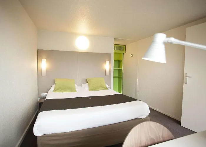 Brit Hotel Dinan - Taden
